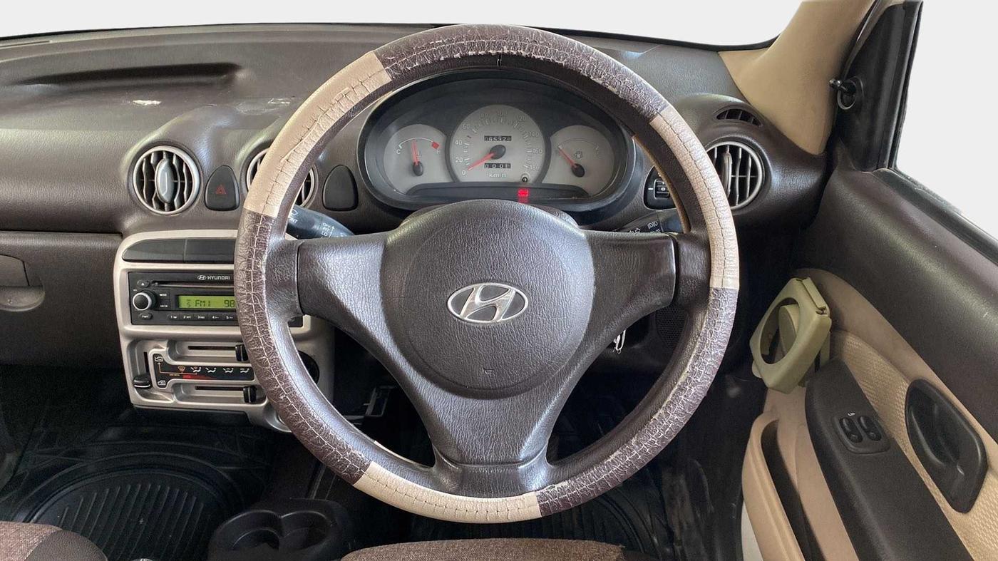2013 Hyundai Santro Xing GLS PLUS AUDIO, Petrol, Manual, 65,325 km, Steering Wheel Close Up