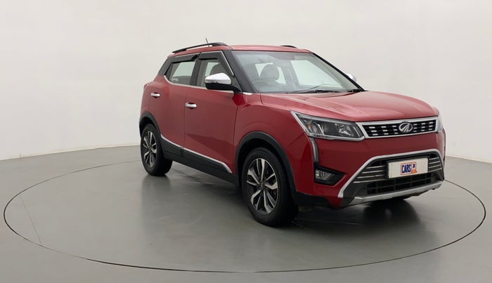 2020 Mahindra XUV300 W8 (O) 1.5 DIESEL, Diesel, Manual, 71,834 km, Right Front Diagonal