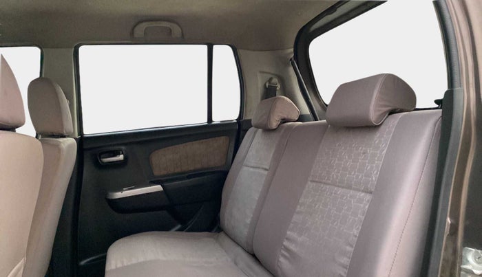 2015 Maruti Wagon R 1.0 VXI, Petrol, Manual, 82,009 km, Right Side Rear Door Cabin
