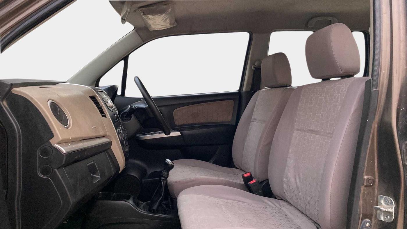 2015 Maruti Wagon R 1.0 VXI, Petrol, Manual, 82,009 km, Right Side Front Door Cabin