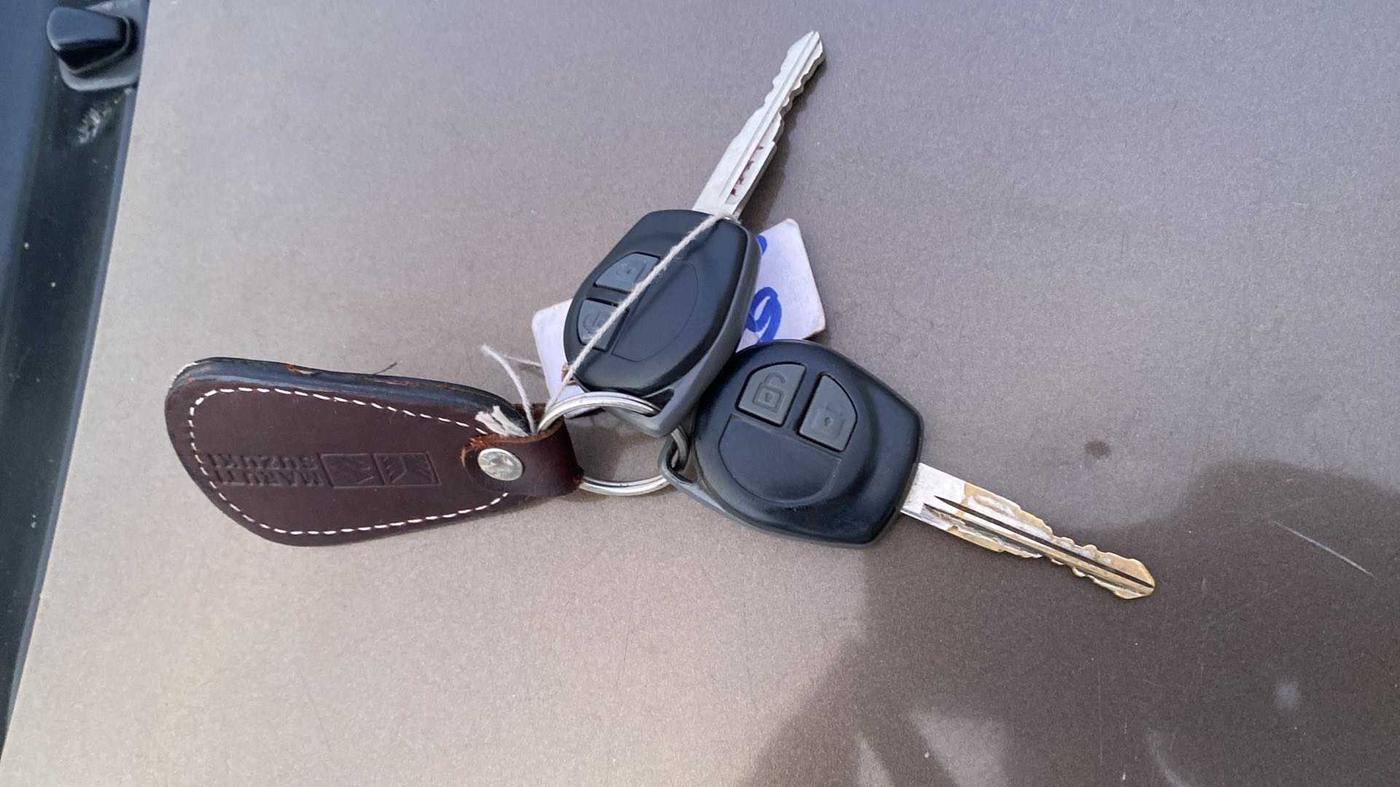 2015 Maruti Wagon R 1.0 VXI, Petrol, Manual, 82,009 km, Key Close Up