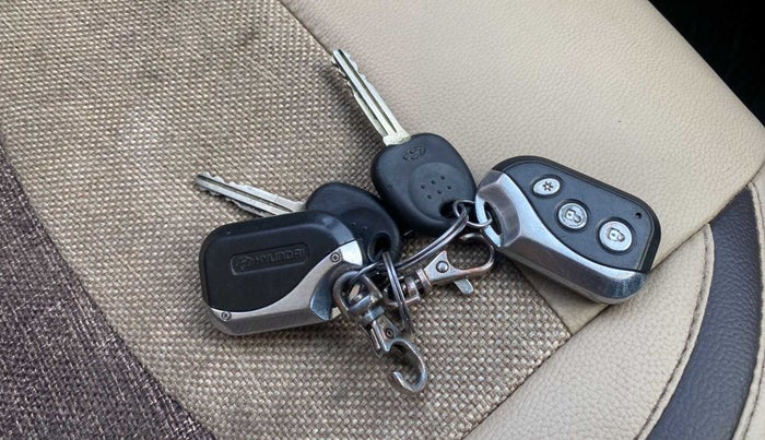 2010 Hyundai i10 MAGNA 1.2, Petrol, Manual, 92,640 km, Key Close Up