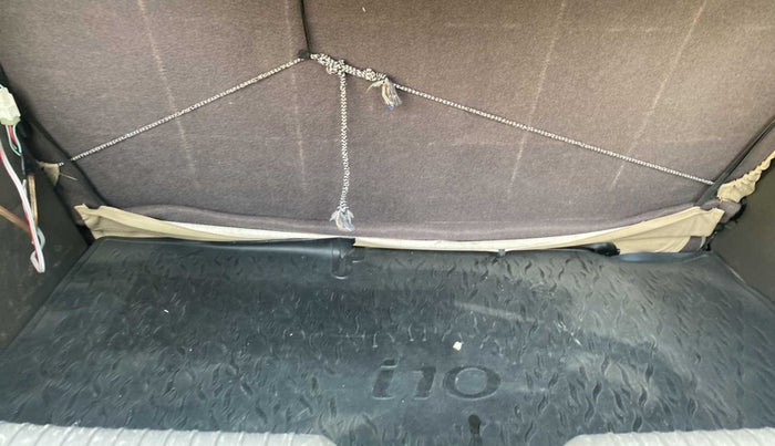 2010 Hyundai i10 MAGNA 1.2, Petrol, Manual, 92,640 km, Boot Inside