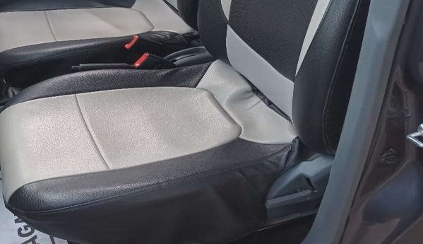 2014 Maruti Alto 800 LXI CNG, CNG, Manual, 86,629 km, Front left seat (passenger seat) - Folding lever cover has minor damage