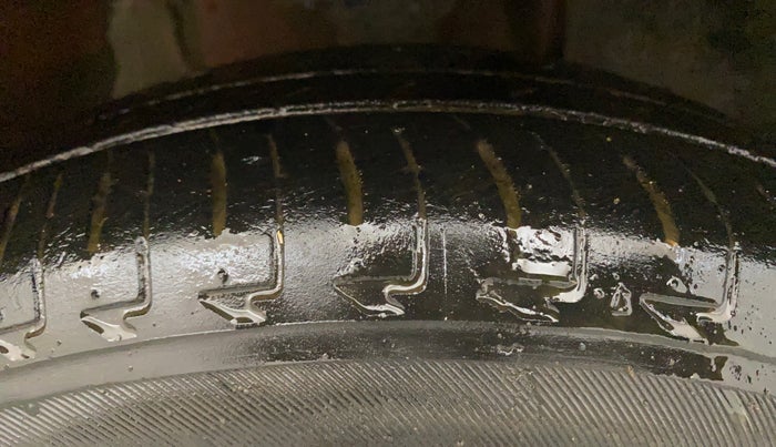 2021 Maruti IGNIS ZETA 1.2 AMT, Petrol, Automatic, 45,413 km, Right Front Tyre Tread