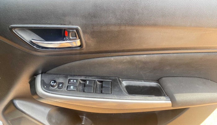 2019 Maruti Swift ZXI AMT, Petrol, Automatic, 21,955 km, Driver Side Door Panels Control