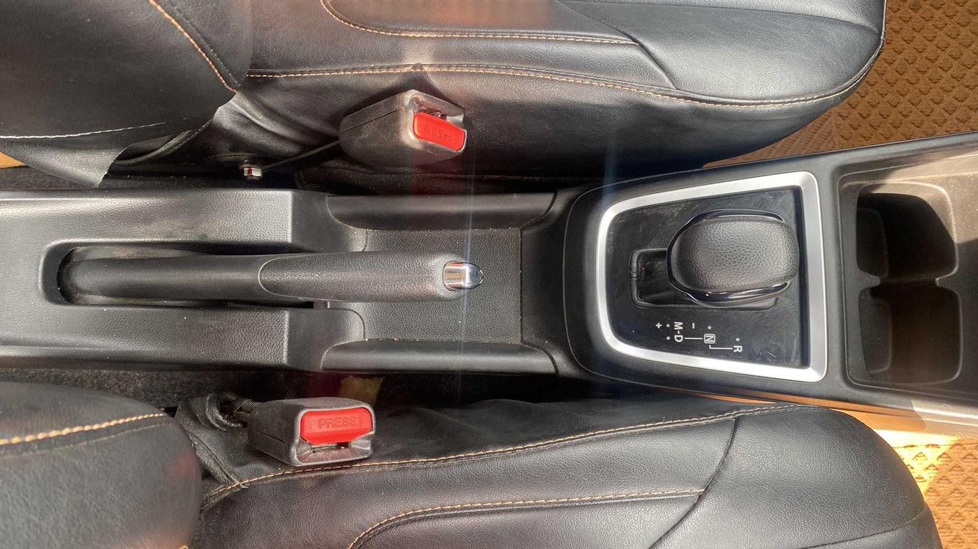 2019 Maruti Swift ZXI AMT, Petrol, Automatic, 21,955 km, Gear Lever