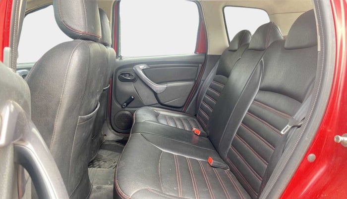 2014 Renault Duster 85 PS RXE DIESEL, Diesel, Manual, 90,956 km, Right Side Rear Door Cabin