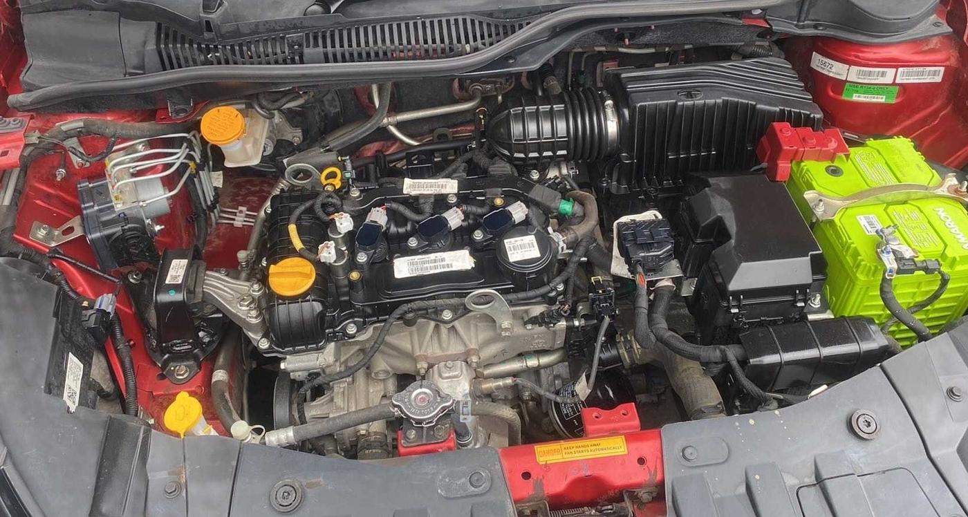 2021 Tata ALTROZ XZ PETROL, Petrol, Manual, 25,999 km, Open Bonet
