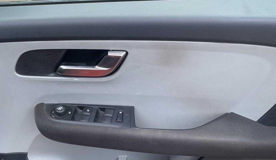 2021 Tata ALTROZ XZ PETROL, Petrol, Manual, 25,999 km, Driver Side Door Panels Control