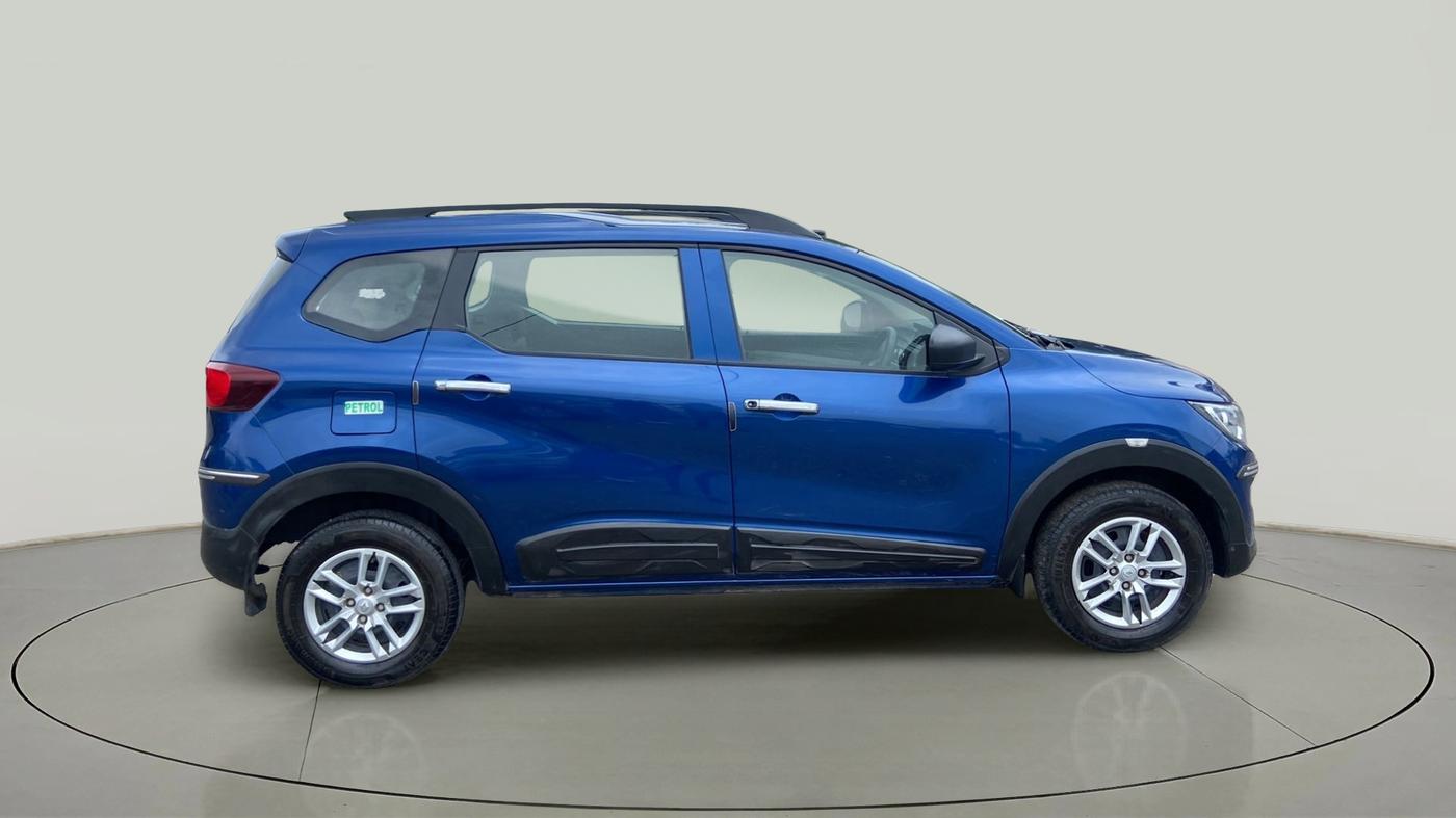 2022 Renault TRIBER RXL MT, Petrol, Manual, 14,736 km, Right Side View