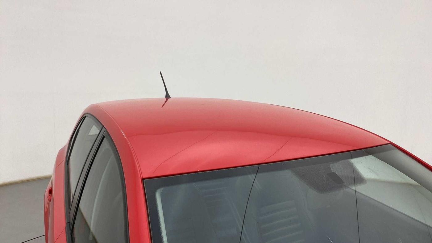 2018 Volkswagen Polo COMFORTLINE 1.2L, Petrol, Manual, 76,312 km, Roof