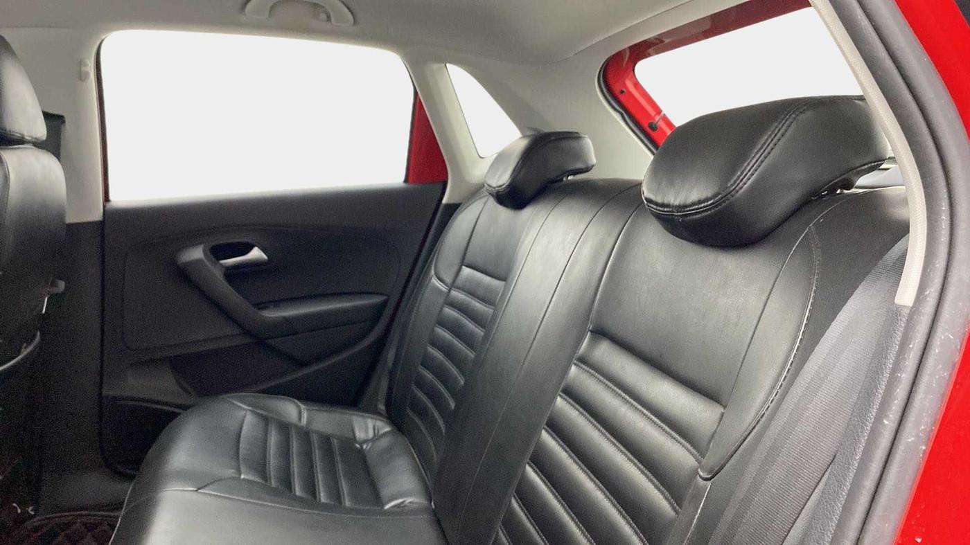 2018 Volkswagen Polo COMFORTLINE 1.2L, Petrol, Manual, 76,312 km, Right Side Rear Door Cabin