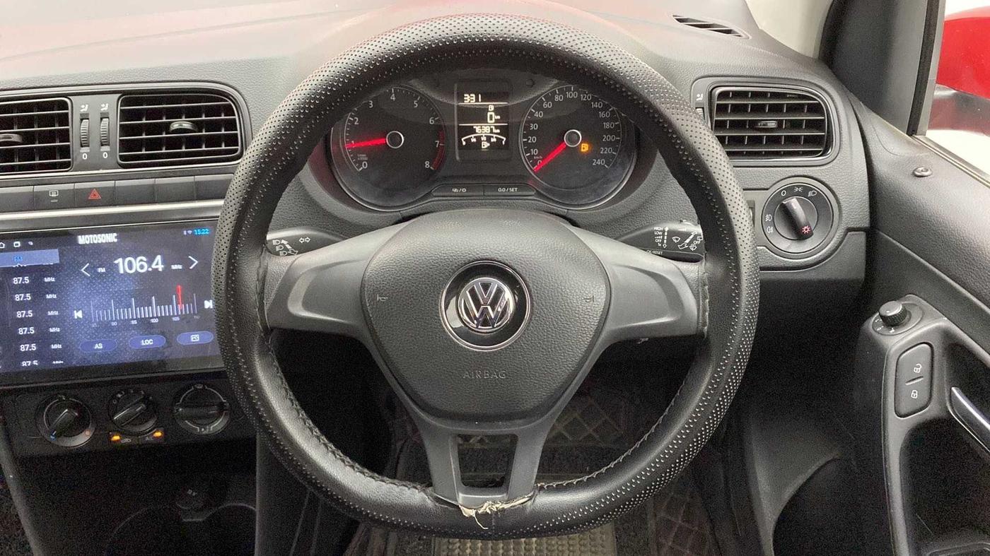 2018 Volkswagen Polo COMFORTLINE 1.2L, Petrol, Manual, 76,312 km, Steering Wheel Close Up