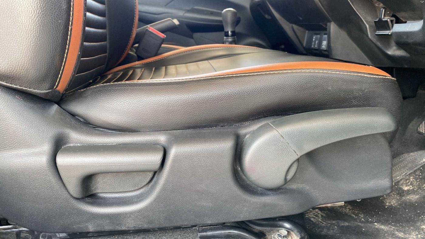 2021 Honda WR-V 1.2L I-VTEC VX MT, Petrol, Manual, 38,757 km, Driver Side Adjustment Panel