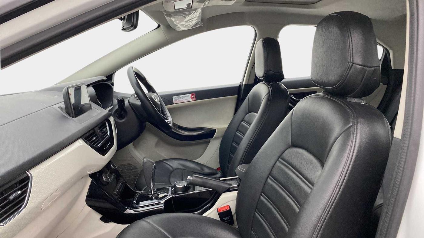 2021 Tata NEXON XZA PLUS (O) PETROL, Petrol, Automatic, 24,019 km, Right Side Front Door Cabin