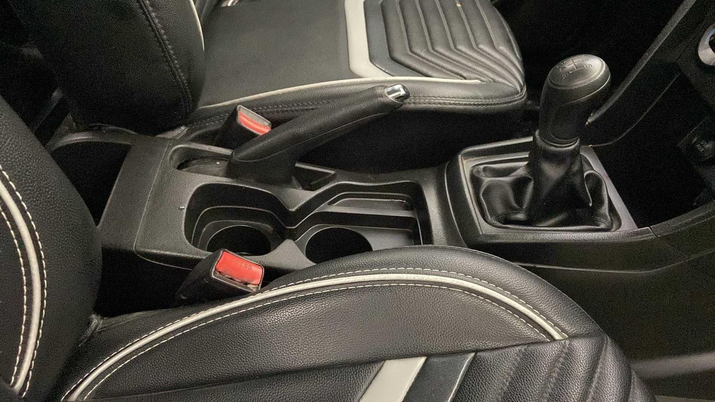 2021 Maruti Vitara Brezza LXI, Petrol, Manual, 47,897 km, Gear Lever