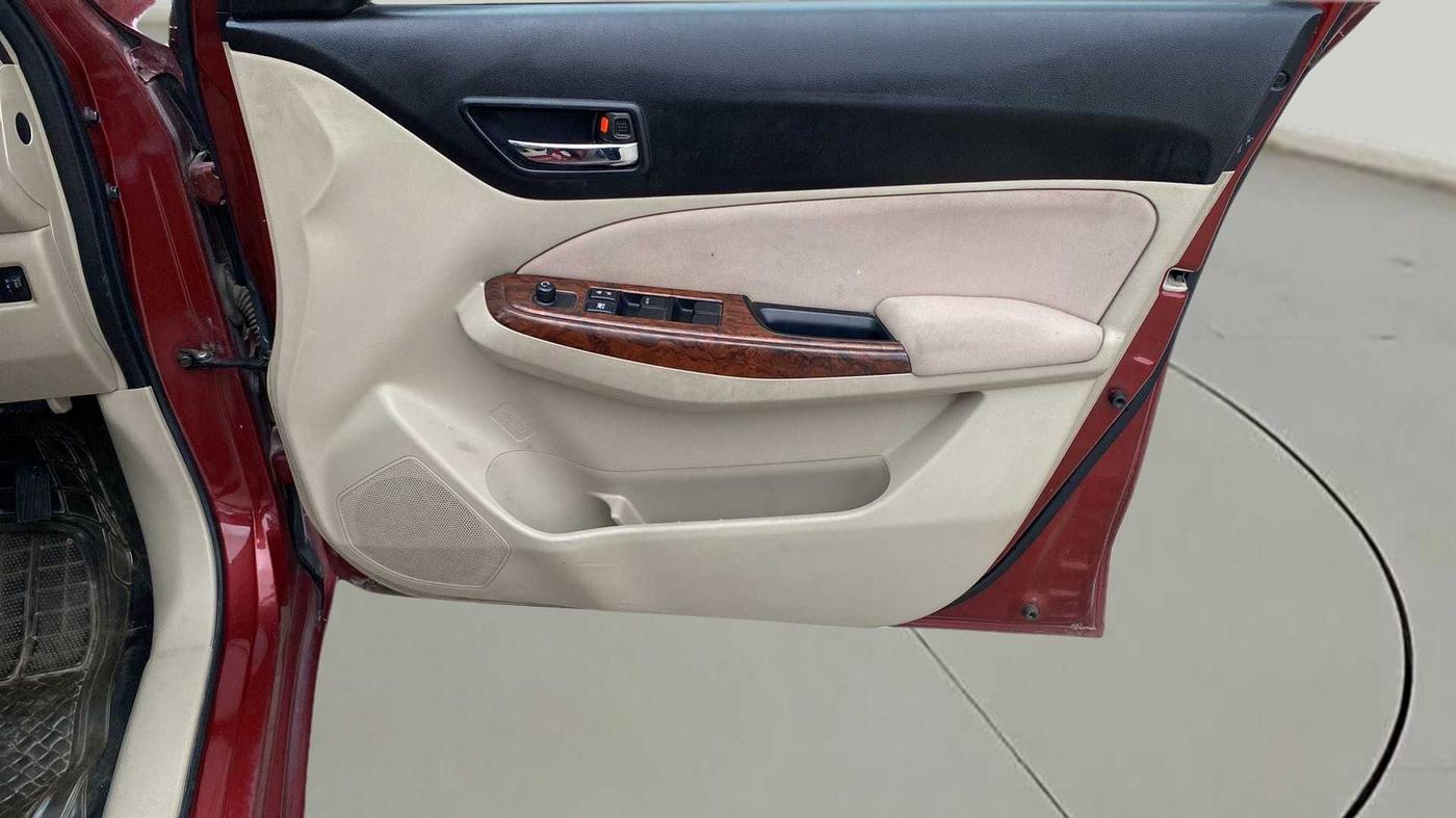 2018 Maruti Dzire VXI, Petrol, Manual, 44,464 km, Driver Side Door Panels Control
