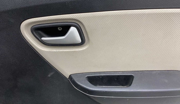 2021 Maruti Alto VXI, Petrol, Manual, 45,381 km, Driver Side Door Panels Control