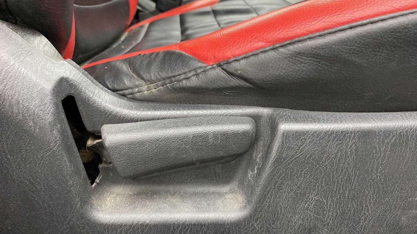 2021 Maruti Alto VXI, Petrol, Manual, 45,381 km, Driver Side Adjustment Panel