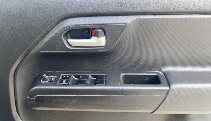 2019 Maruti New Wagon-R ZXI 1.2, Petrol, Manual, 50,293 km, Driver Side Door Panels Control