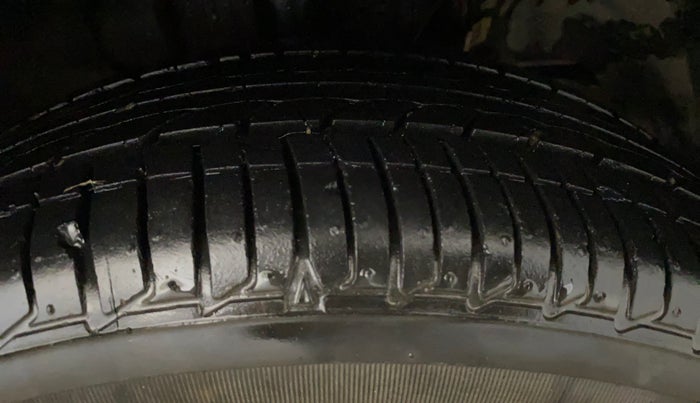 2023 Tata Tiago XZ PLUS PETROL, Petrol, Manual, 15,029 km, Right Front Tyre Tread