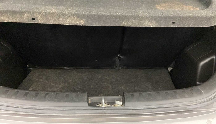 2017 Maruti Swift LXI (O), Petrol, Manual, 23,582 km, Boot Inside