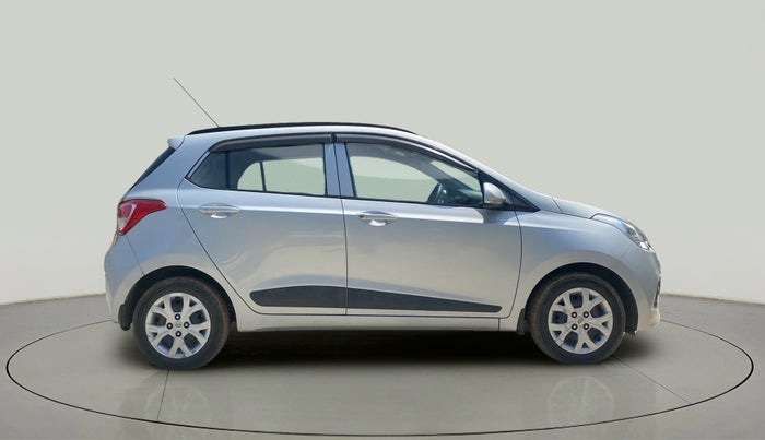 2016 Hyundai Grand i10 SPORTZ 1.2 KAPPA VTVT, Petrol, Manual, 63,658 km, Right Side