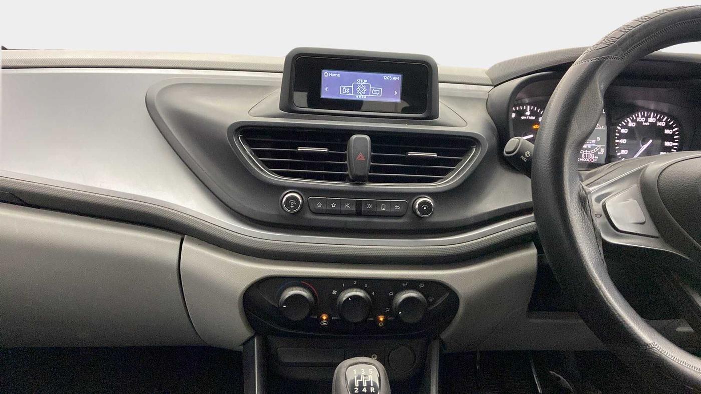 2020 Tata ALTROZ XE PETROL, Petrol, Manual, 61,103 km, Air Conditioner