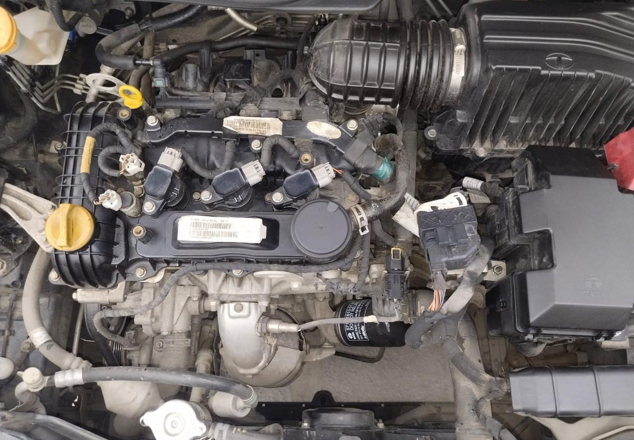2020 Tata ALTROZ XE PETROL, Petrol, Manual, 61,103 km, Open Bonet