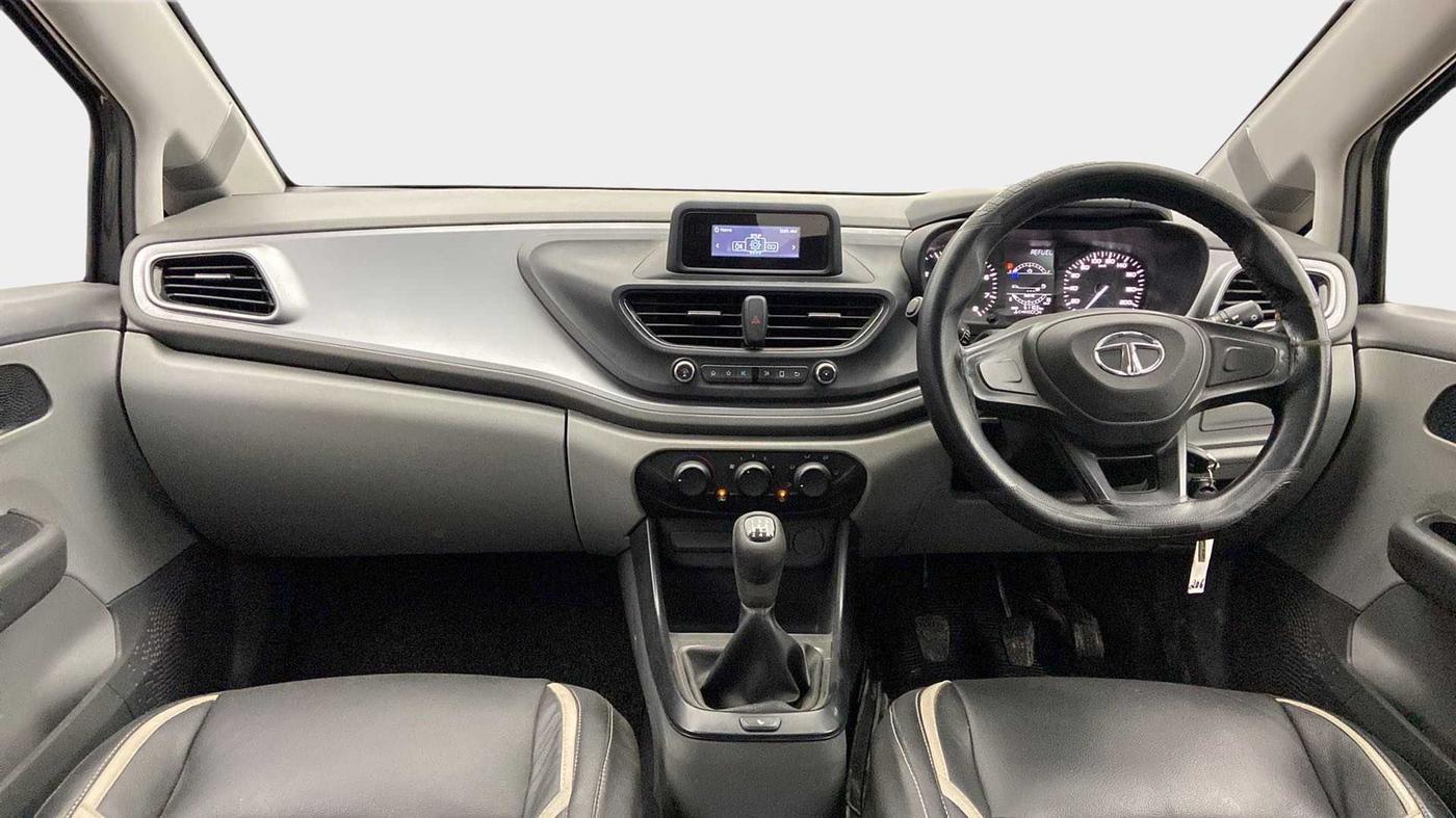 2020 Tata ALTROZ XE PETROL, Petrol, Manual, 61,103 km, Dashboard