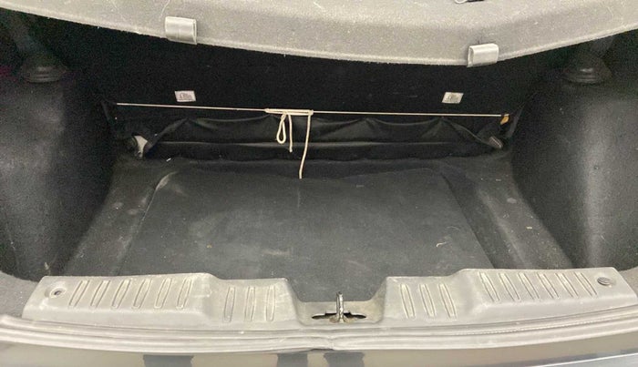2020 Tata ALTROZ XE PETROL, Petrol, Manual, 61,103 km, Boot Inside