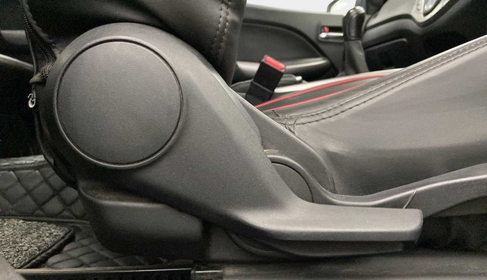 2020 Maruti Baleno ZETA PETROL 1.2, Petrol, Manual, 58,661 km, Driver Side Adjustment Panel