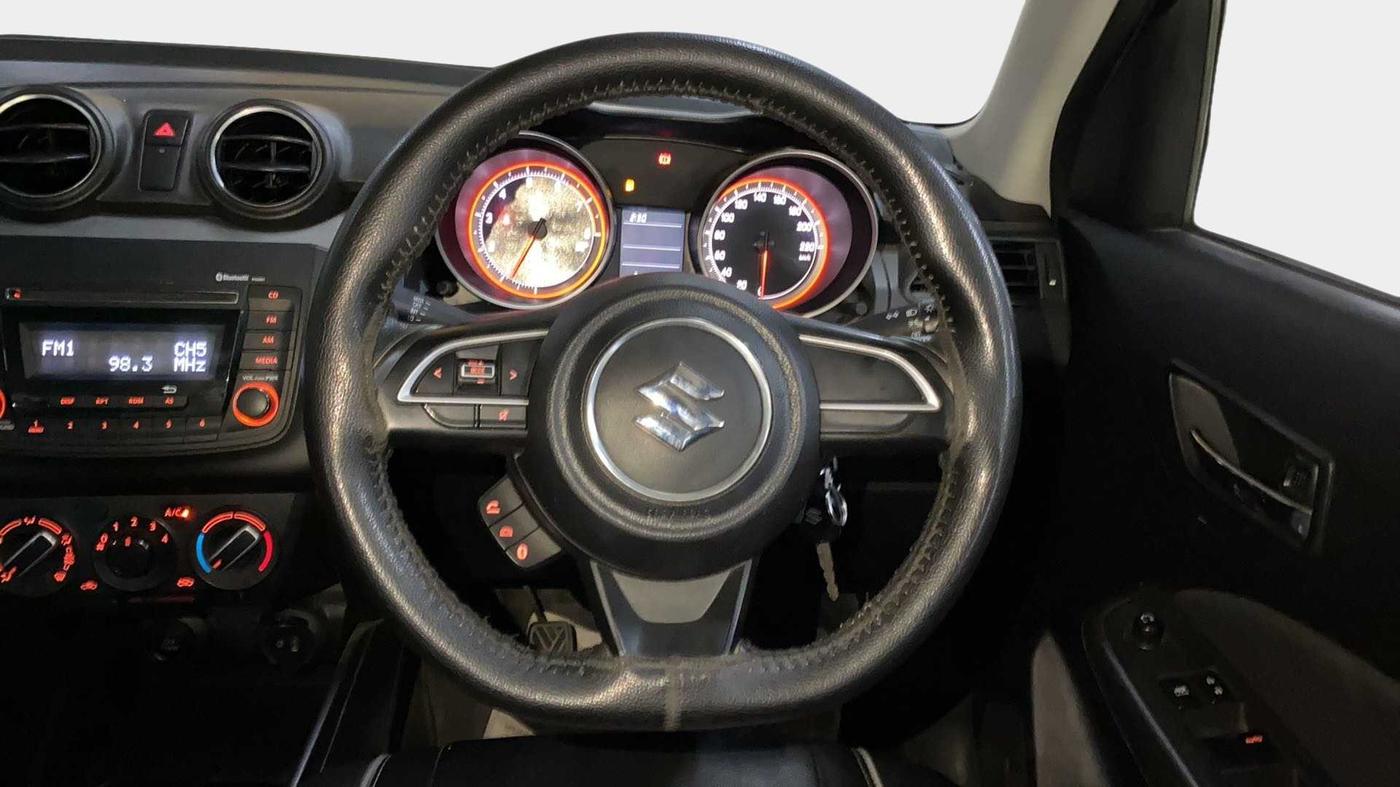 2019 Maruti Swift VXI, Petrol, Manual, 24,006 km, Steering Wheel Close Up