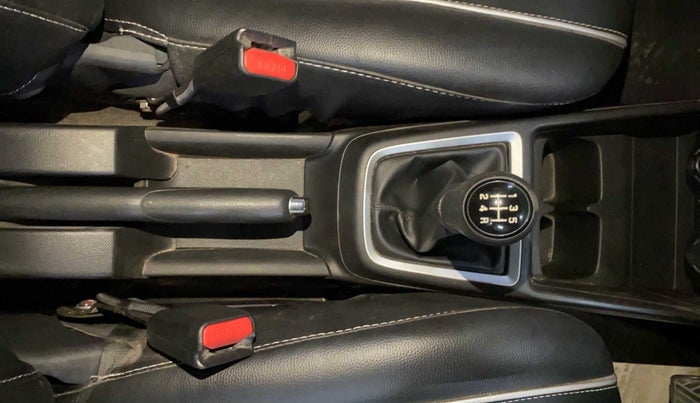 2019 Maruti Swift VXI, Petrol, Manual, 24,006 km, Gear Lever