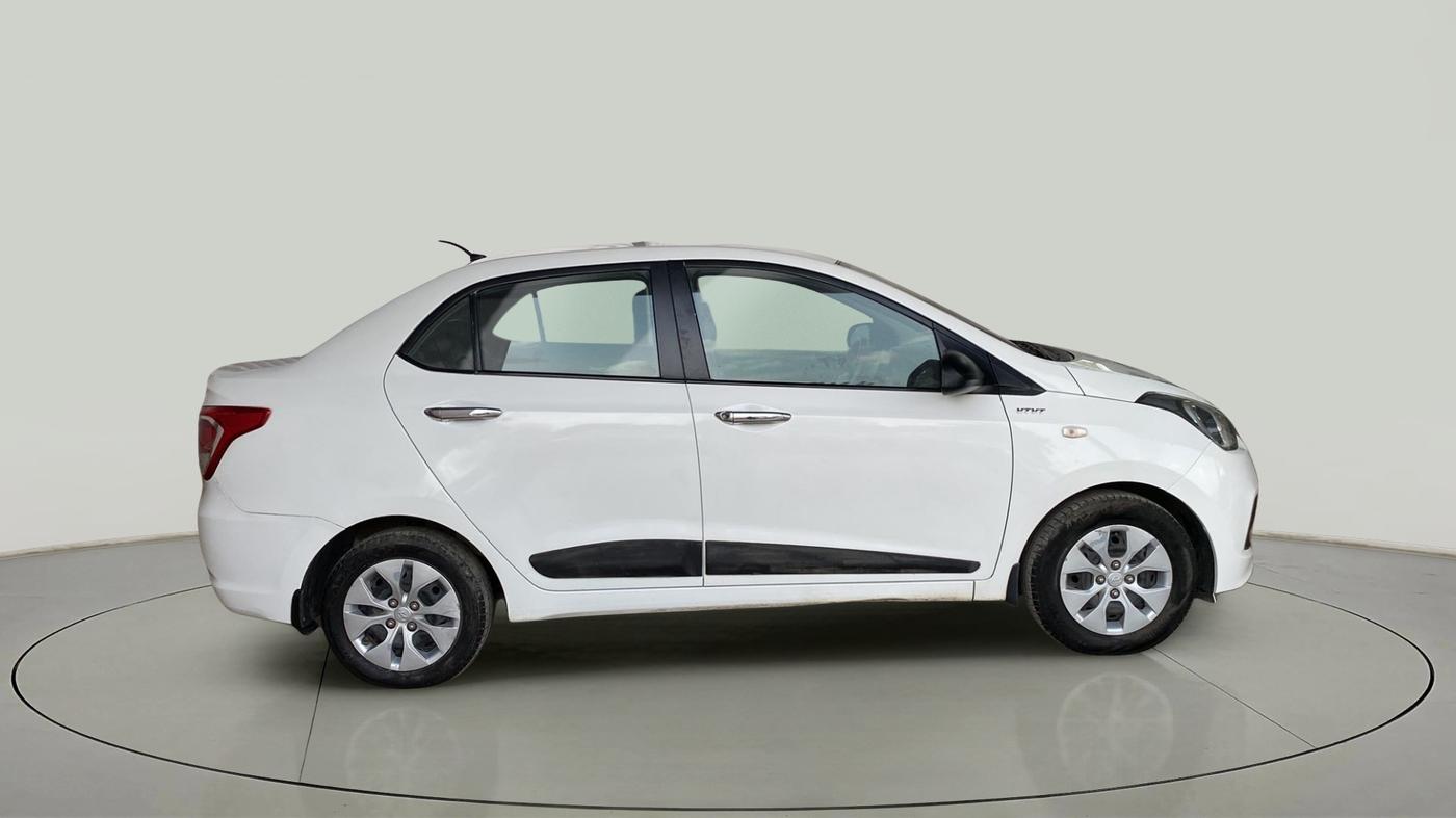 2016 Hyundai Xcent BASE 1.2, Petrol, Manual, 95,049 km, Right Side View