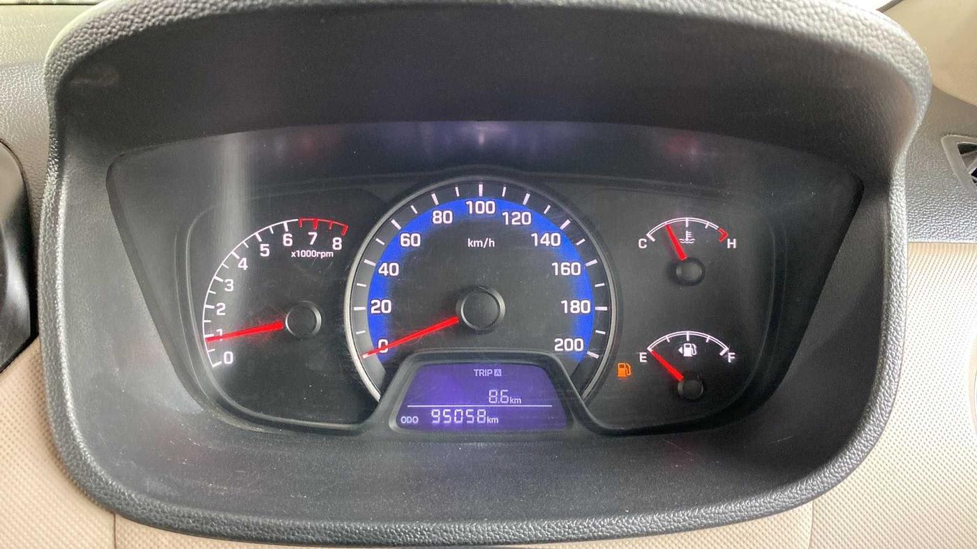2016 Hyundai Xcent BASE 1.2, Petrol, Manual, 95,049 km, Odometer Image