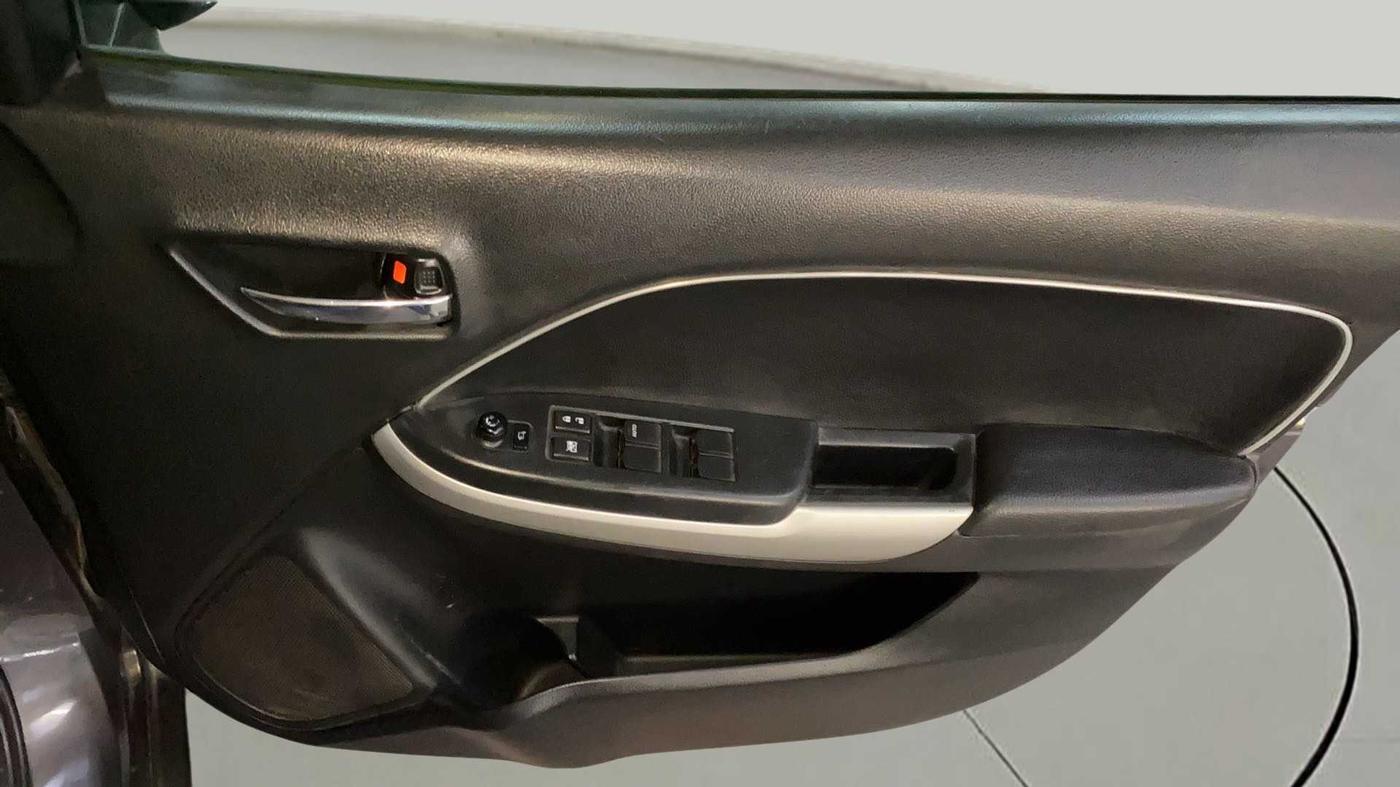 2016 Maruti Baleno ALPHA PETROL 1.2, Petrol, Manual, 60,229 km, Driver Side Door Panels Control
