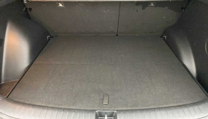 2022 KIA SELTOS HTX PLUS 1.5 DIESEL, Diesel, Manual, 27,764 km, Boot Inside