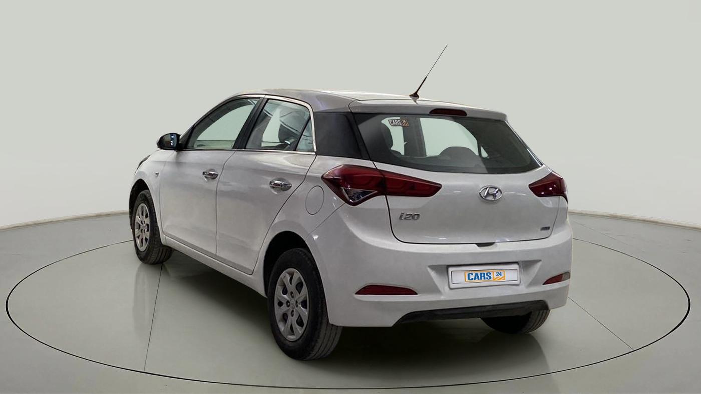 2015 Hyundai Elite i20 MAGNA 1.2, Petrol, Manual, 67,100 km, Left Back Diagonal