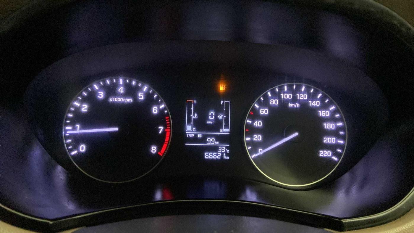 2015 Hyundai Elite i20 MAGNA 1.2, Petrol, Manual, 67,100 km, Odometer Image