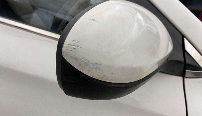 2015 Hyundai Elite i20 MAGNA 1.2, Petrol, Manual, 67,100 km, Right rear-view mirror - Minor scratches