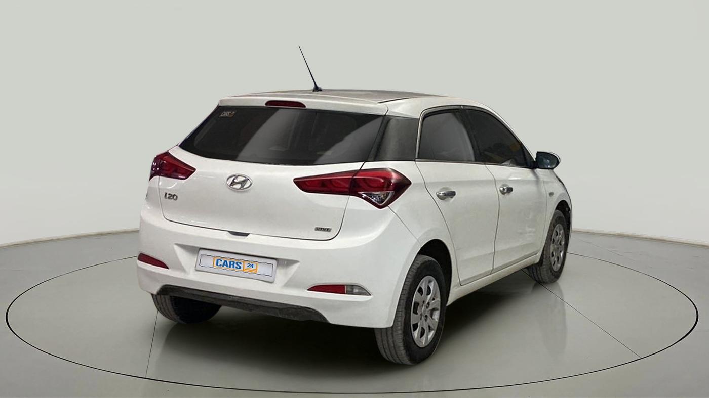 2015 Hyundai Elite i20 MAGNA 1.2, Petrol, Manual, 67,100 km, Right Back Diagonal