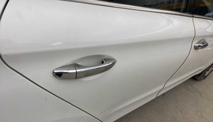 2015 Hyundai Elite i20 MAGNA 1.2, Petrol, Manual, 67,100 km, Right rear door - Slightly dented