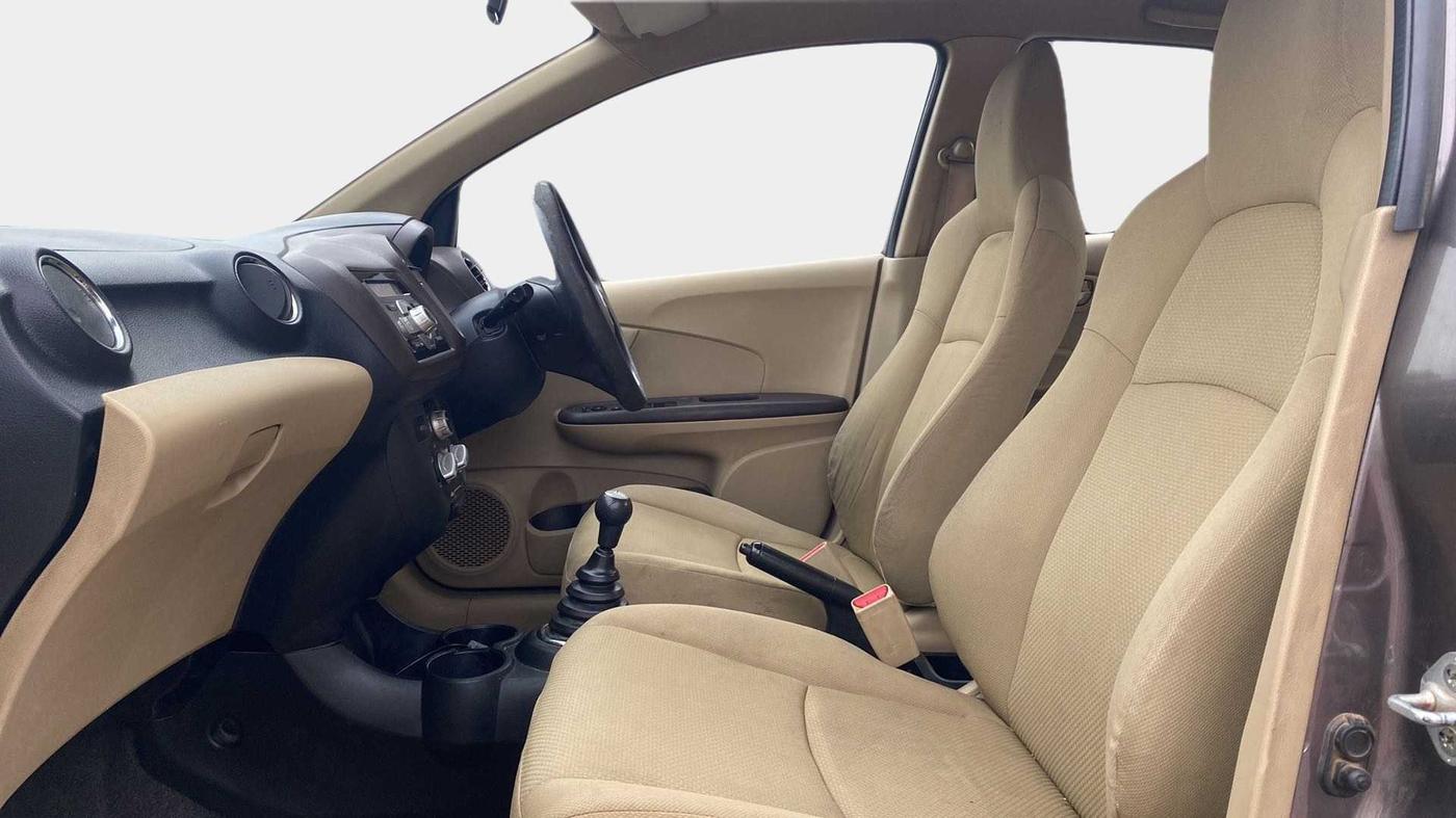 2013 Honda Brio S MT, Petrol, Manual, 51,168 km, Right Side Front Door Cabin