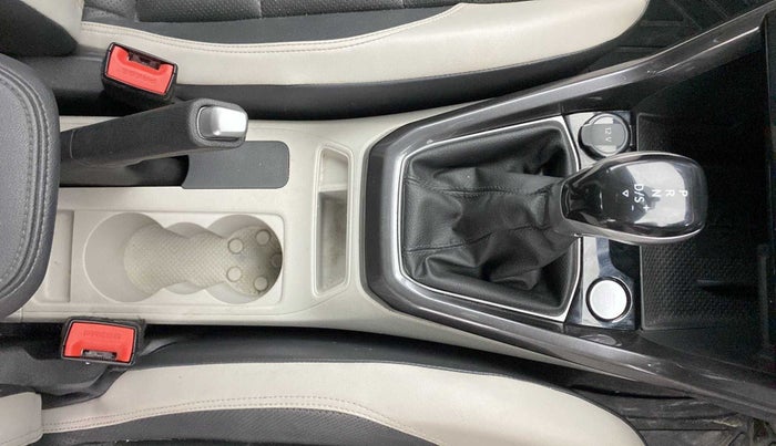 2021 Volkswagen TAIGUN TOPLINE 1.0 TSI AT, Petrol, Automatic, 37,326 km, Gear Lever