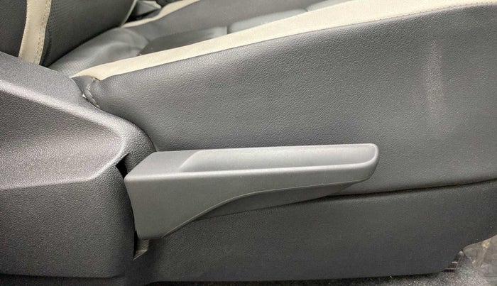 2021 Volkswagen TAIGUN TOPLINE 1.0 TSI AT, Petrol, Automatic, 37,326 km, Driver Side Adjustment Panel