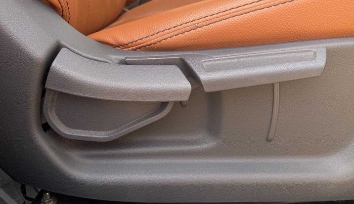 2019 Hyundai GRAND I10 NIOS SPORTZ AMT 1.2 KAPPA VTVT, Petrol, Automatic, 47,090 km, Driver Side Adjustment Panel