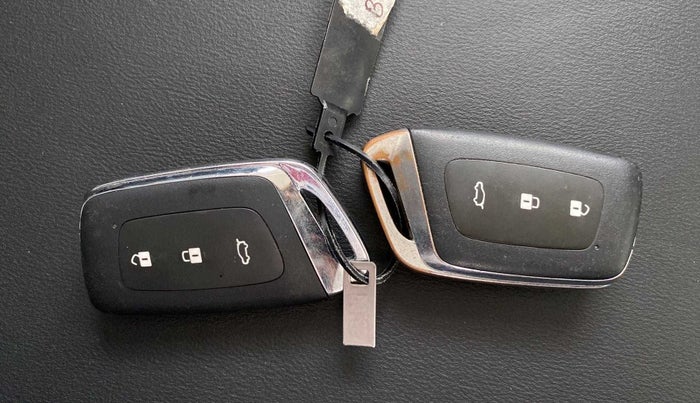 2020 MG HECTOR SHARP 1.5 DCT PETROL, Petrol, Automatic, 35,964 km, Key Close Up