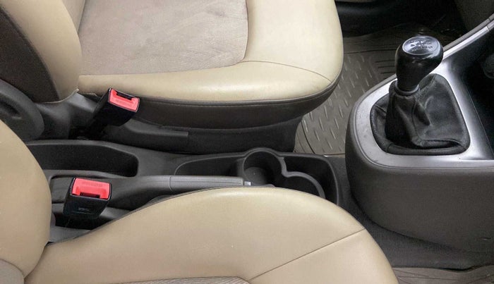 2013 Hyundai i10 MAGNA 1.1, Petrol, Manual, 53,297 km, Gear Lever